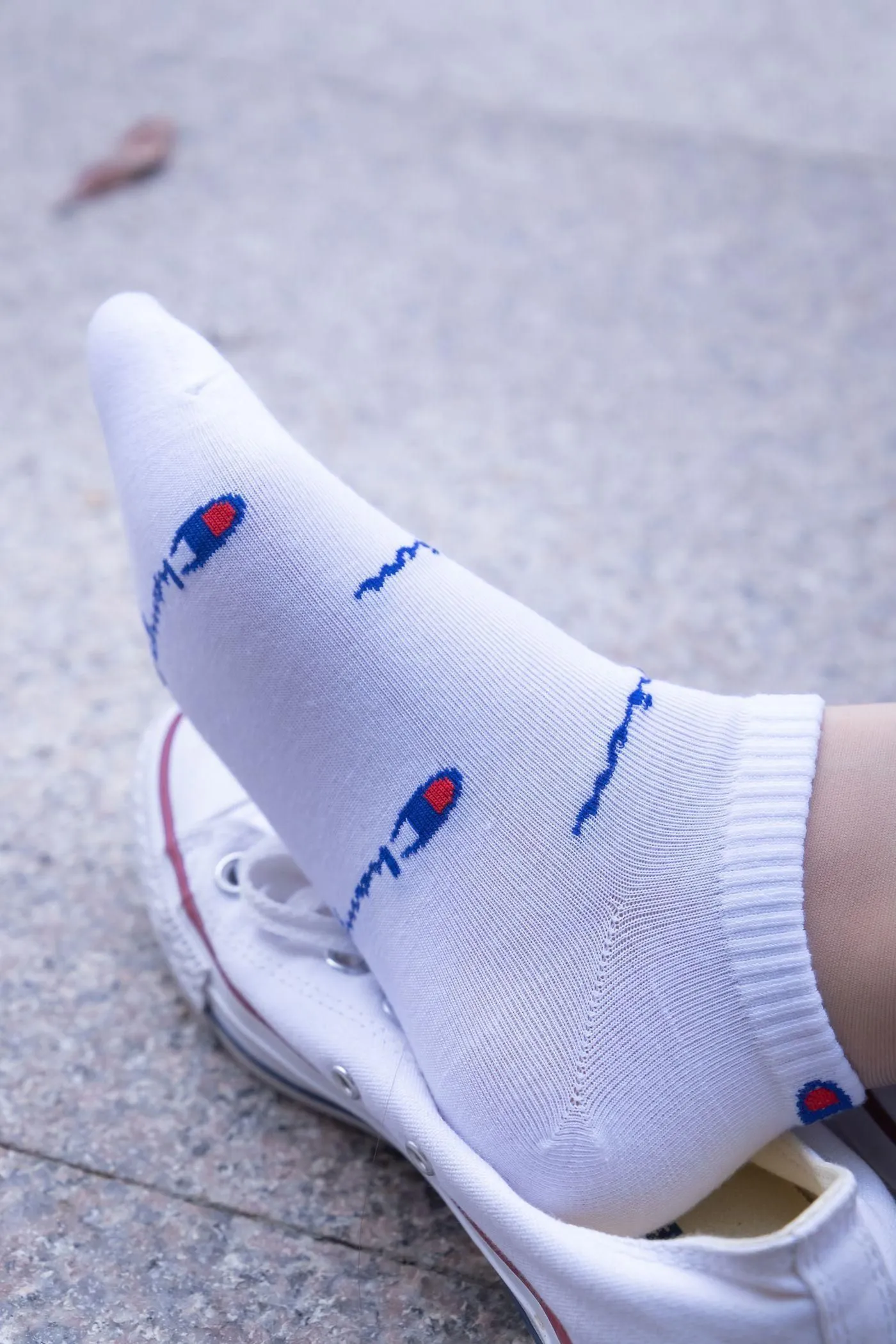 [BoBoSocks袜啵啵]NO.001 小甜豆-帆布鞋、白棉袜、肉丝 [138P]插图1